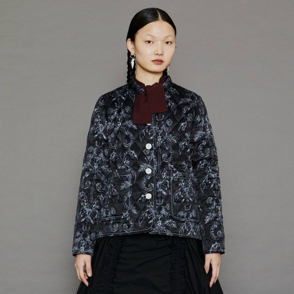 MINJUKIM Quilted Satin Jacket (Sz FR 36) Blue Black Rose Sword Floral